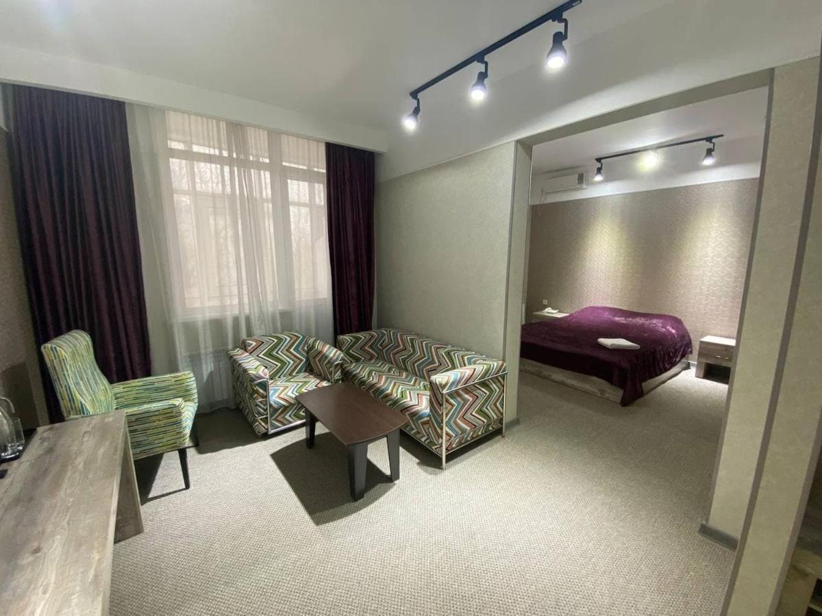 Hotel Artastana Zewnętrze zdjęcie