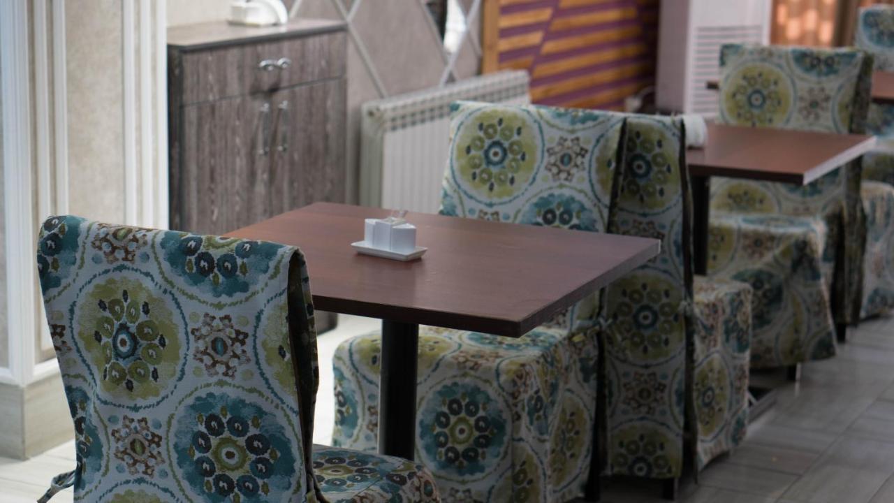 Hotel Artastana Zewnętrze zdjęcie