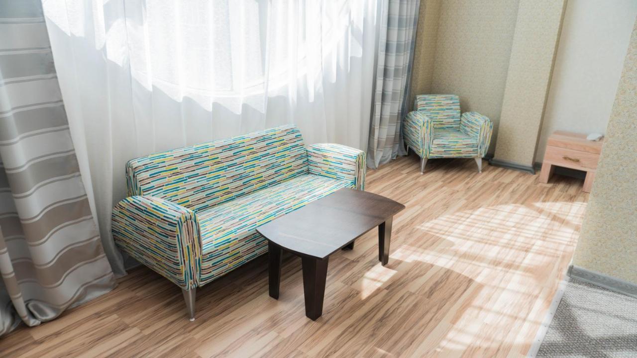 Hotel Artastana Zewnętrze zdjęcie