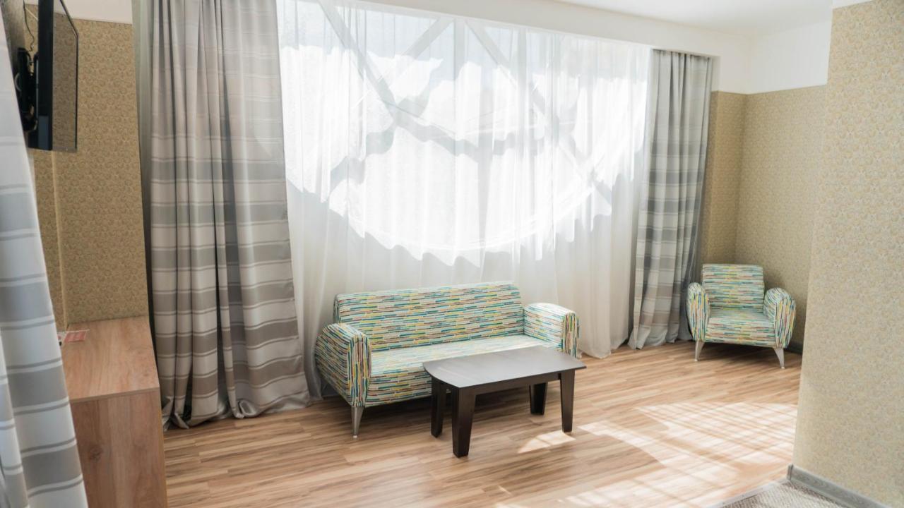 Hotel Artastana Zewnętrze zdjęcie